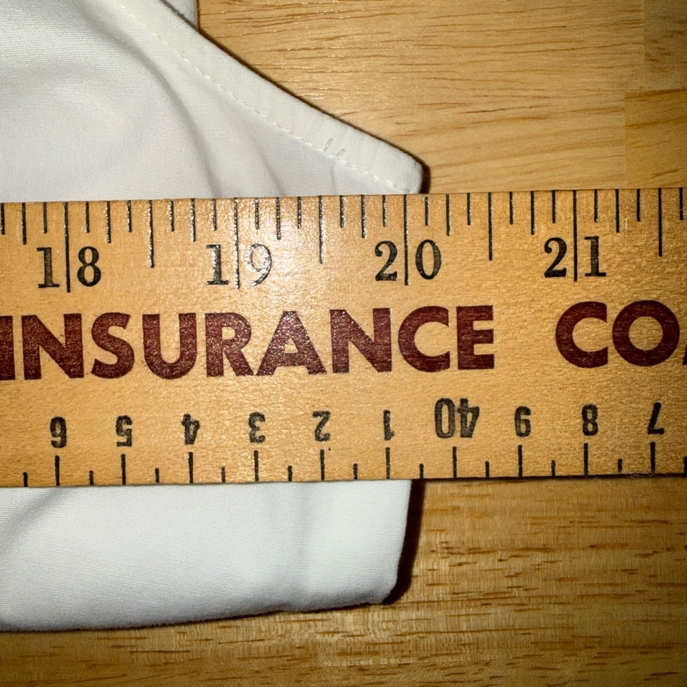 CECE Size XL WHITE Crystal Collar Sleeveless Top. Like New - Picture 7 of 8